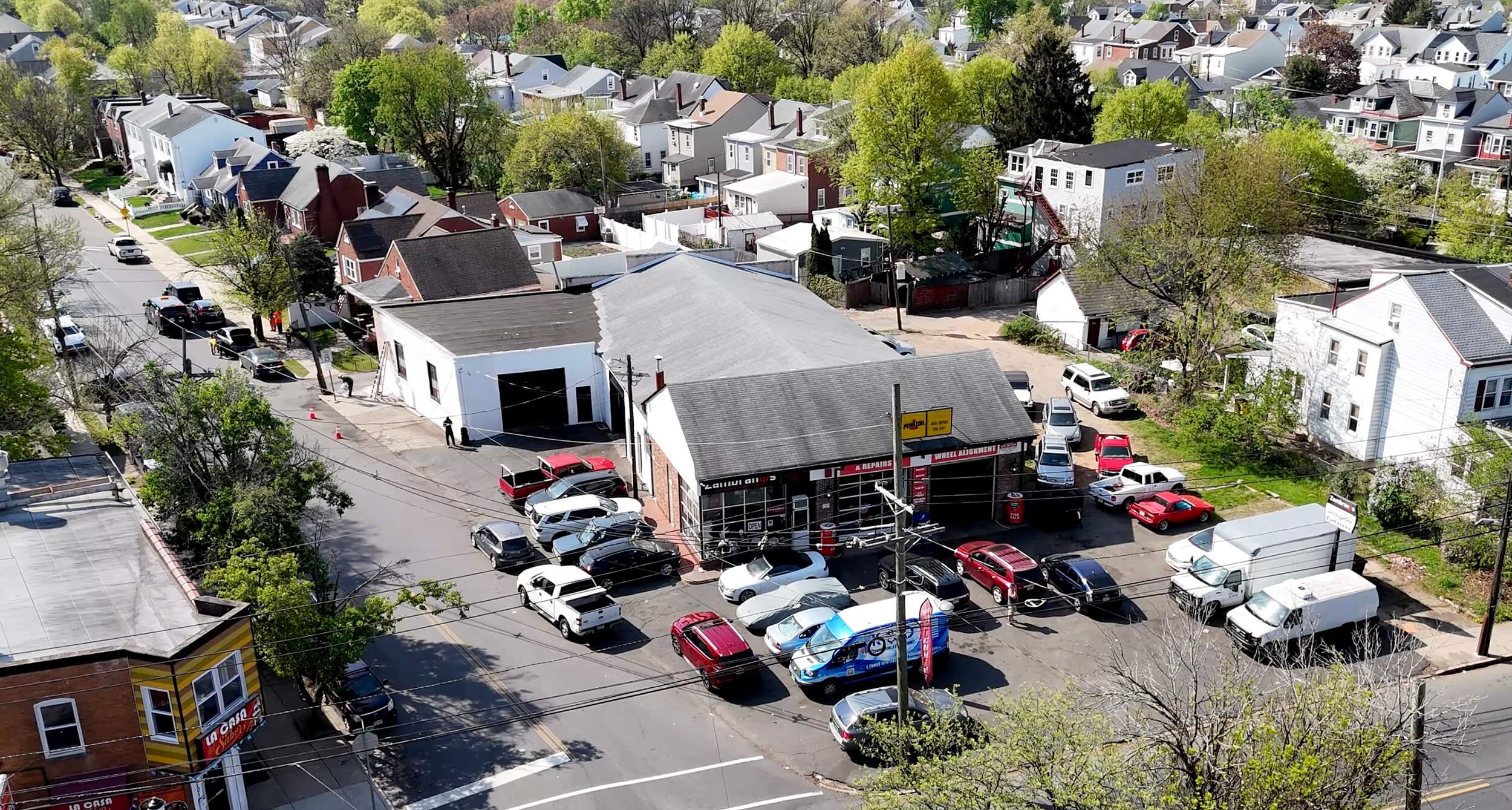 Case Study: How Clarify Capital Helped Zambranos Complete Auto Center Expand Their Business