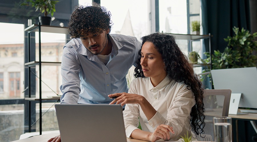 Gross vs. Net Revenue: Key Differences and Their Importance