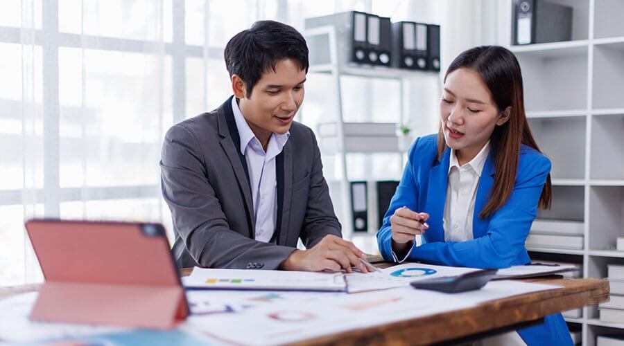 Invoice Financing vs. Factoring: Which Is Right for Your Business?