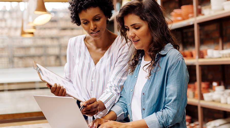 Small Business Loans: Understanding Installment vs. Revolving Options